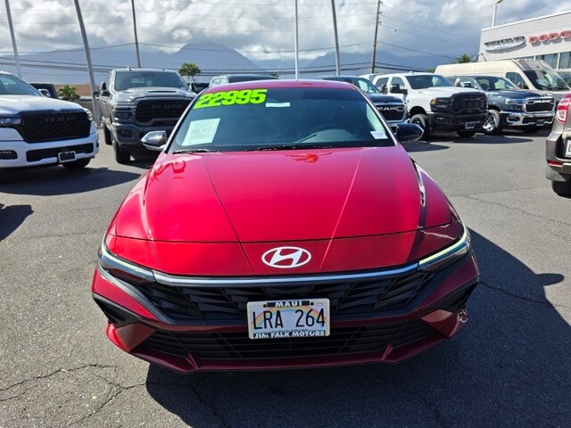 2025 Hyundai Elantra SEL Sport photo 2