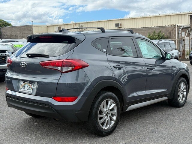 2017 Hyundai Tucson SE Plus photo 3