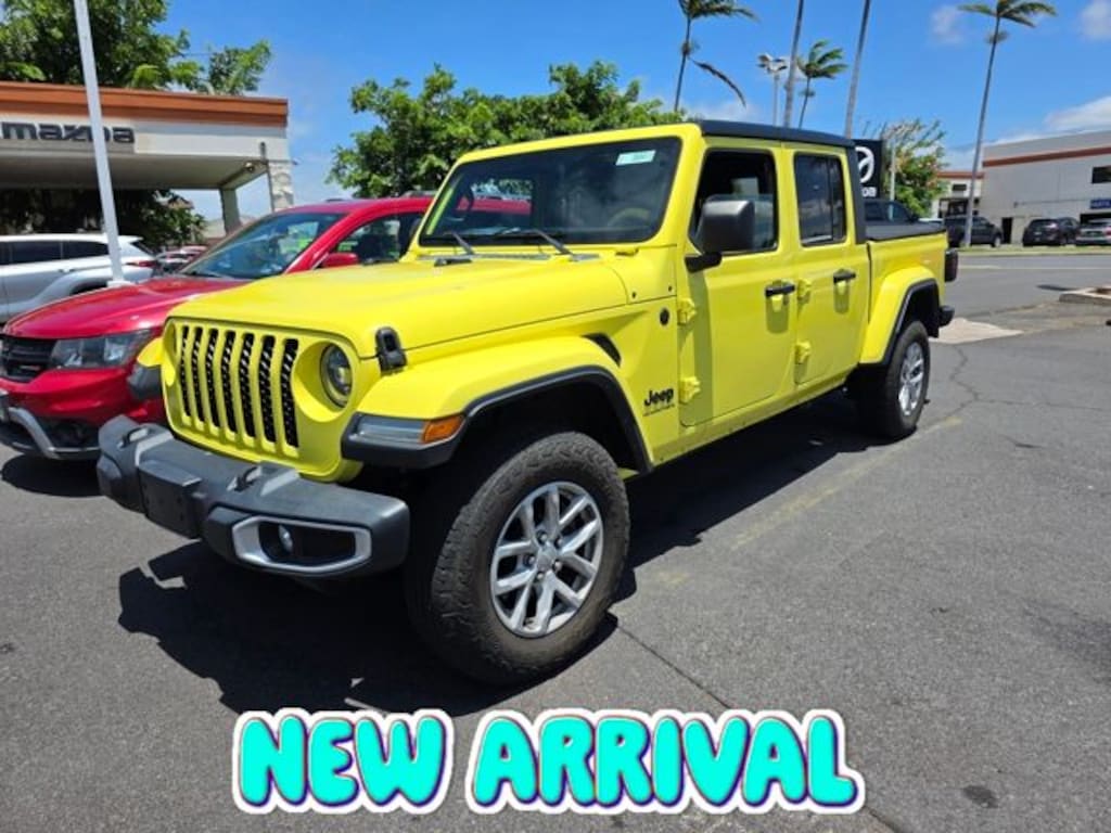 Used 2023 Jeep Gladiator Sport Truck Crew Cab