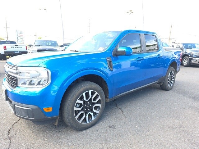 2022 Ford Maverick Lariat photo 2