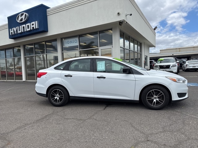 Used 2017 Ford Focus S with VIN 1FADP3E26HL319735 for sale in Kahului, HI