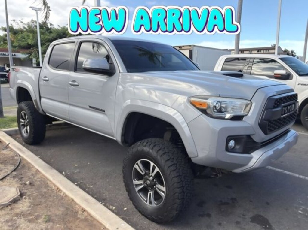 Used 2018 Toyota Tacoma Truck Double Cab