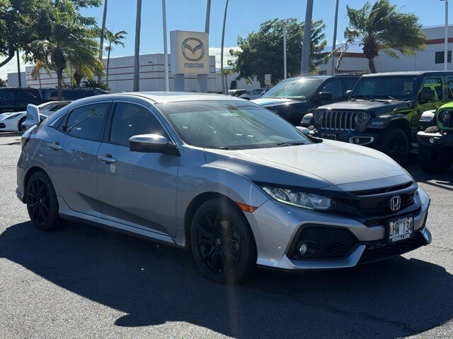 2017 Honda Civic EX Hatchback photo 2