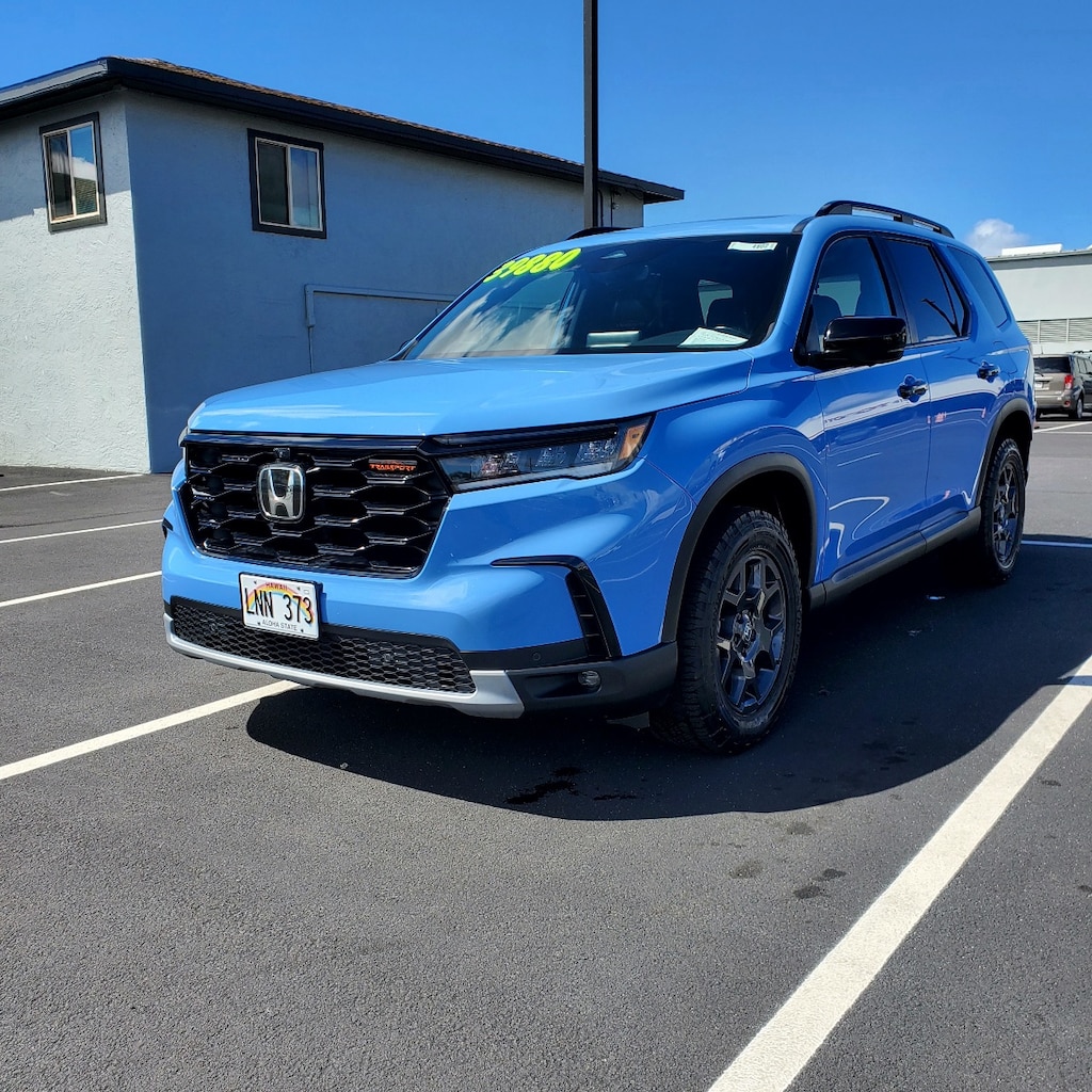 Used 2024 Honda Pilot TrailSport SUV