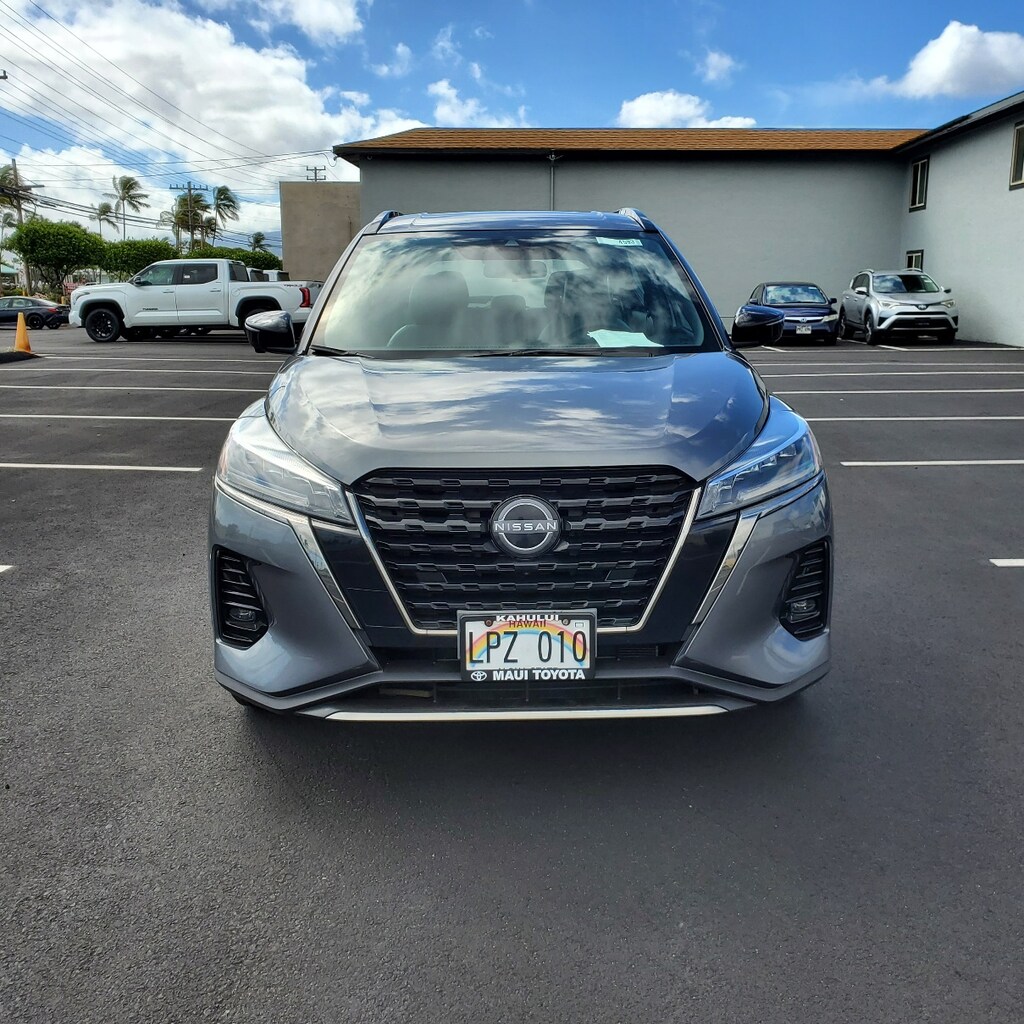 Used 2024 Nissan Kicks SR SUV