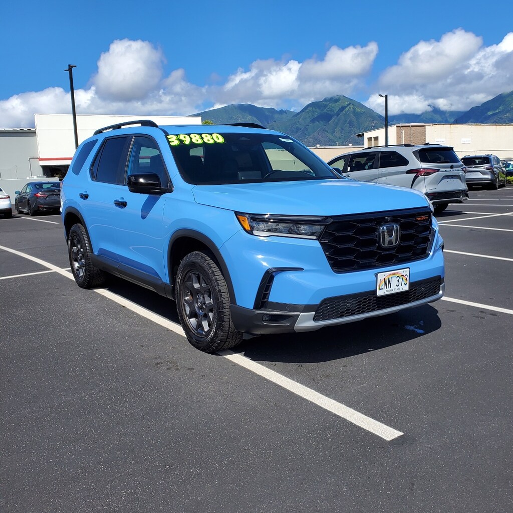 Used 2024 Honda Pilot TrailSport SUV