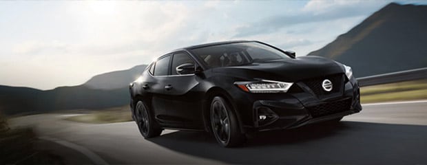 The 2022 Nissan Maxima vs. The 2022 Kia Stinger Post
