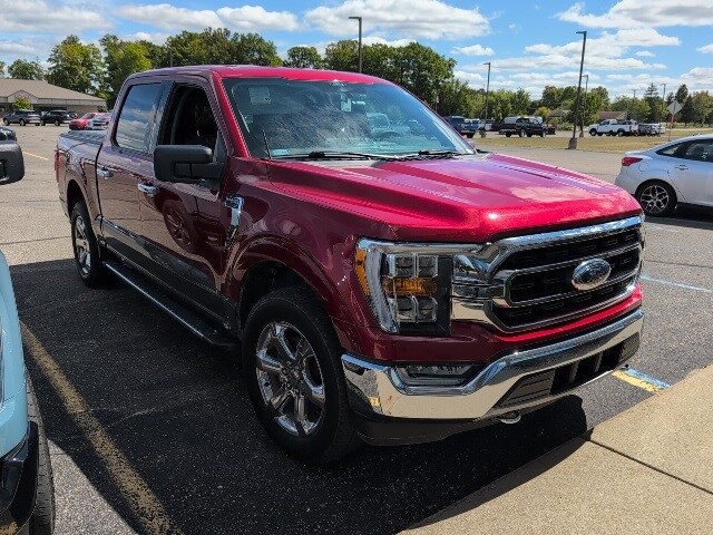2021 Ford F-150 XLT photo 4