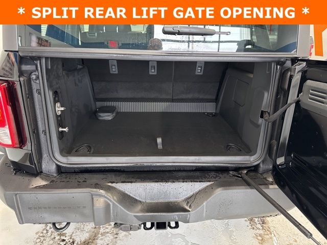 2025 Ford Bronco 4-Door Base - Photo 31
