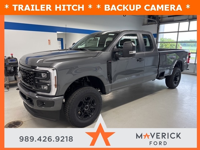 2025 Ford F-250 Super Duty XL's photo