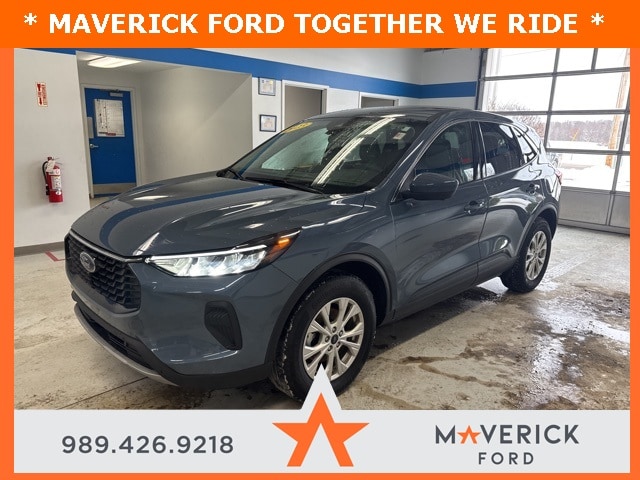 2023 Ford Escape Active's photo