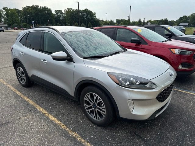 Used 2020 Ford Escape SEL with VIN 1FMCU9H64LUA31081 for sale in Gladwin, MI