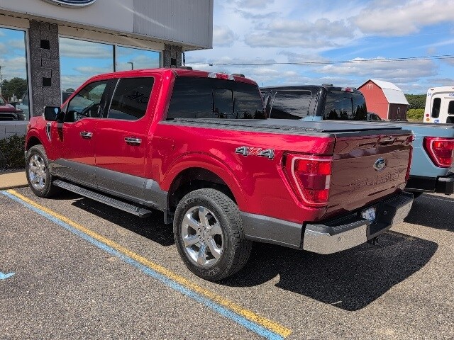 2021 Ford F-150 XLT photo 2