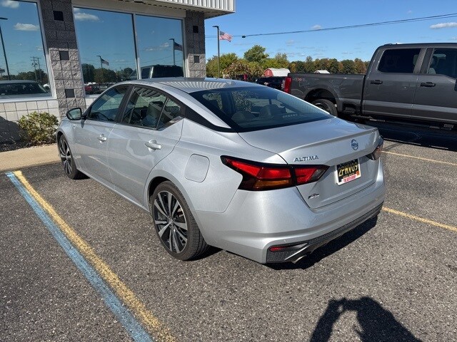 2021 Nissan Altima 2.5 SR photo 4