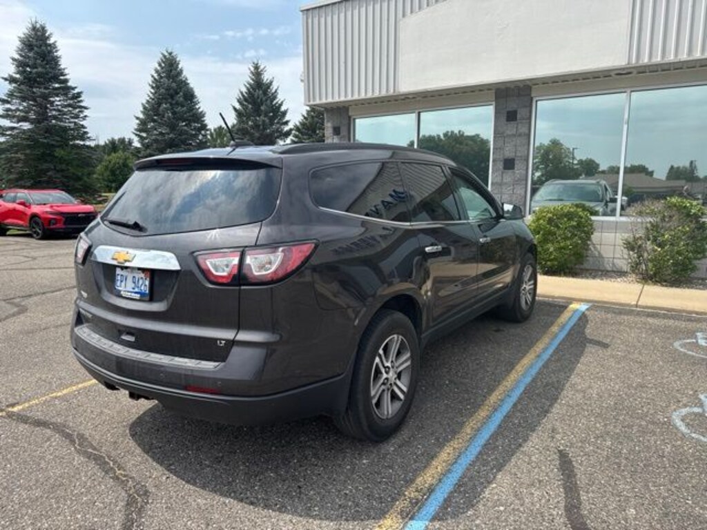 Used 2017 Chevrolet Traverse 2LT SUV