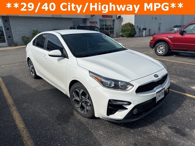 Used 2021 Kia Forte LXS with VIN 3KPF24AD1ME287620 for sale in Gladwin, MI
