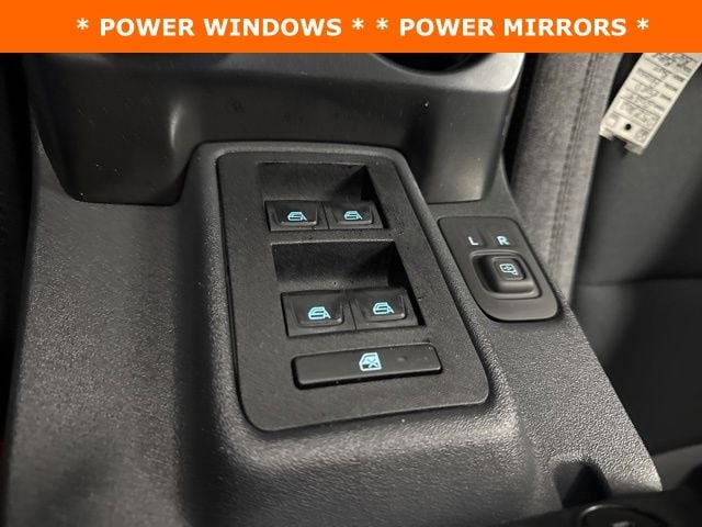 2025 Ford Bronco 4-Door Base - Photo 19