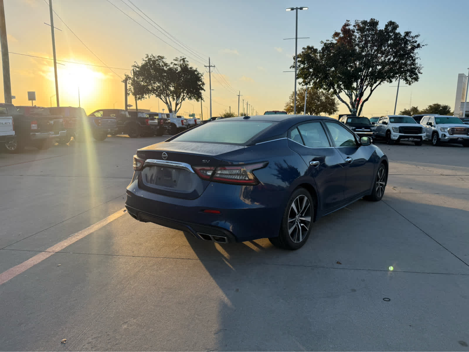 2022 Nissan Maxima SV photo 3