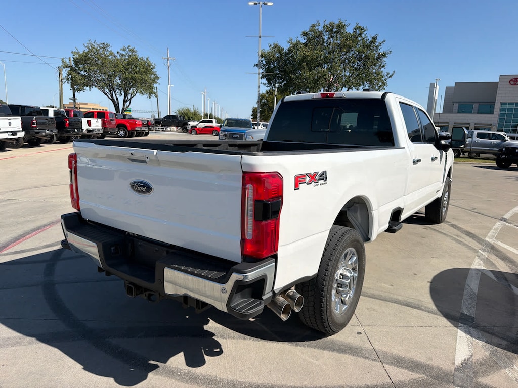 Used 2025 Ford Super Duty F-350 SRW Pickup Lariat 4WD Crew Cab 8 Box Truck