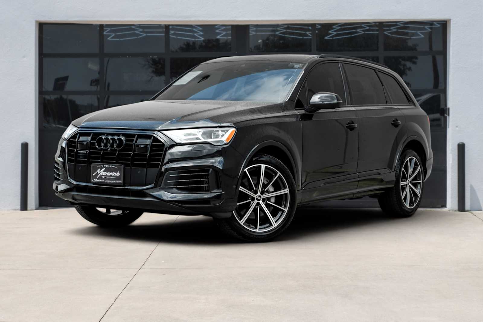 2021 Audi Q7 55 Premium Plus quattro Tiptronic's photo