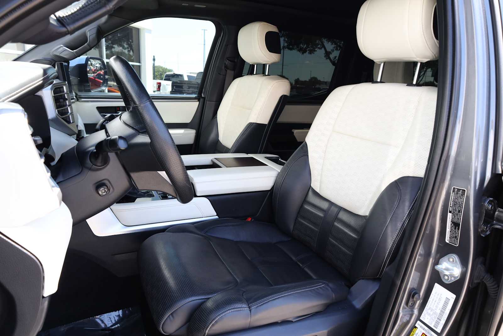 2022 Toyota Tundra Capstone - Photo 42