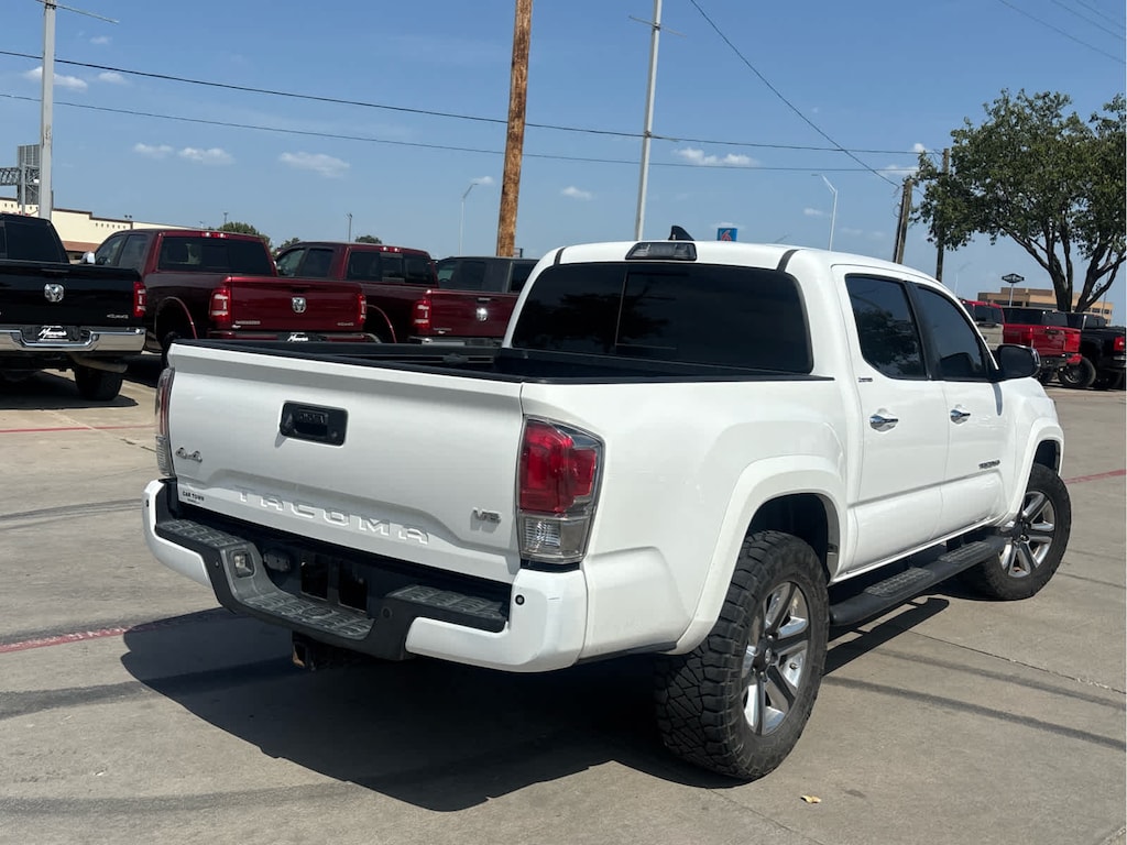 Used 2017 Toyota Tacoma Limited Double Cab 5 Bed V6 4x4 AT (SE) Truck