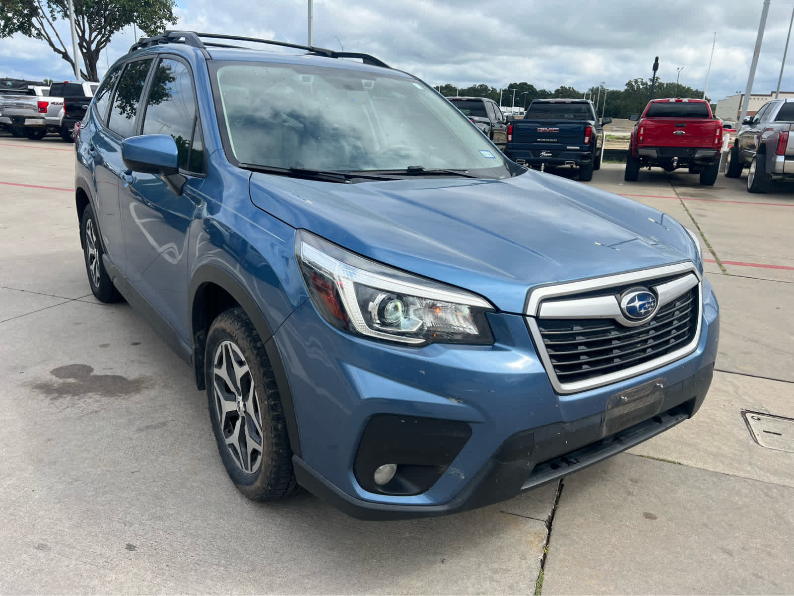 2019 Subaru Forester Premium photo 3