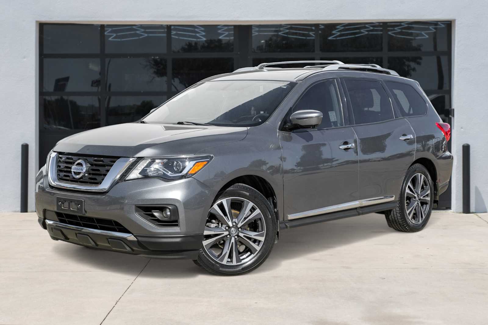 2017 Nissan Pathfinder Platinum
