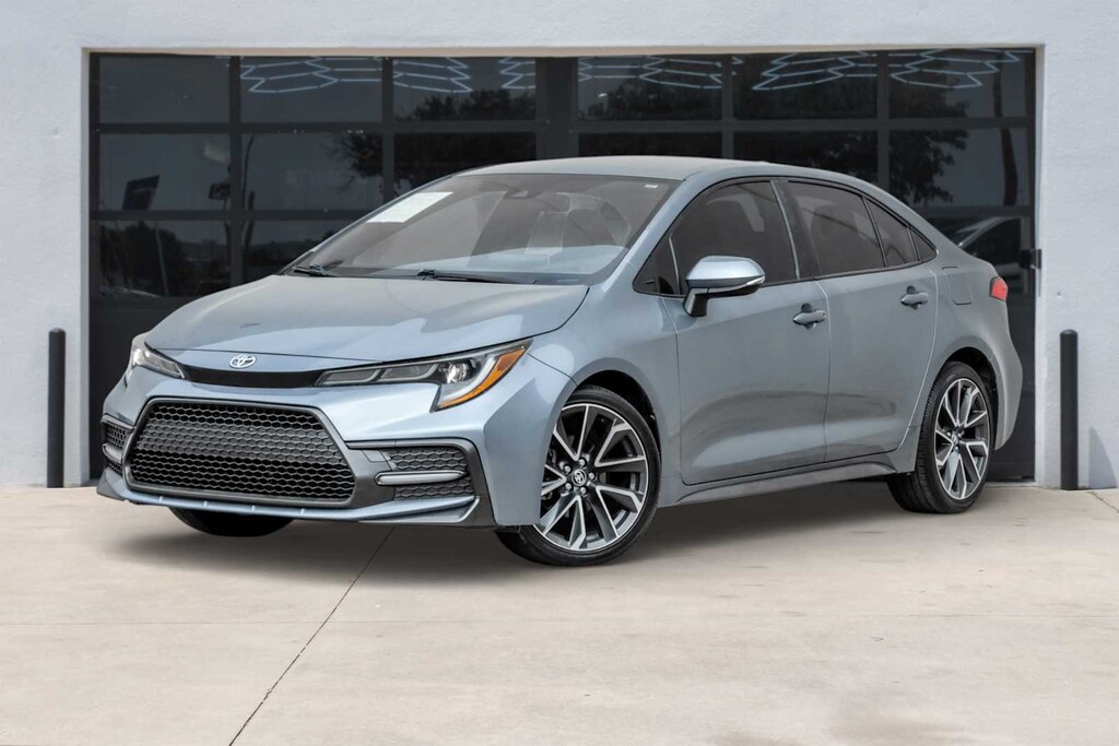 Used 2020 Toyota Corolla SE Sedan