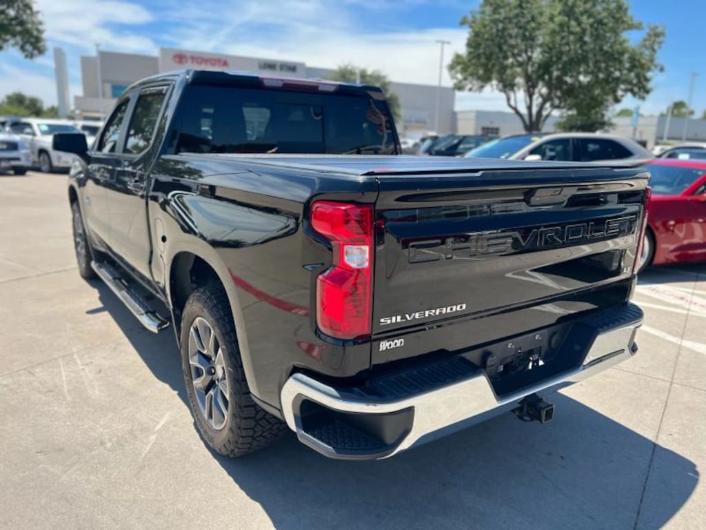 Used 2021 Chevrolet Silverado 1500 LT 2WD Crew Cab 147 2WD Crew Cab 147