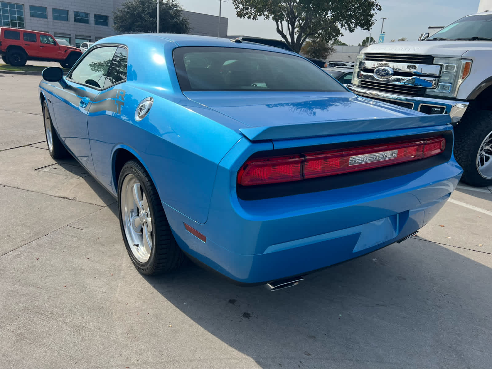2010 Dodge Challenger R/T Classic photo 2