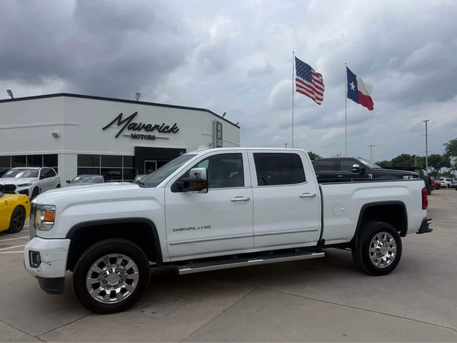 2016 GMC Sierra 4WD Crew Cab Standard Box Denali's photo