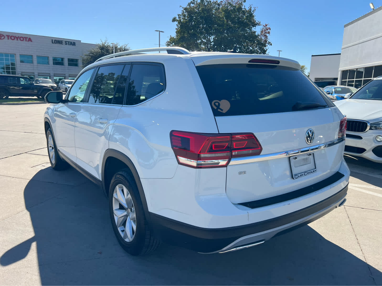 2019 Volkswagen Atlas SE photo 2