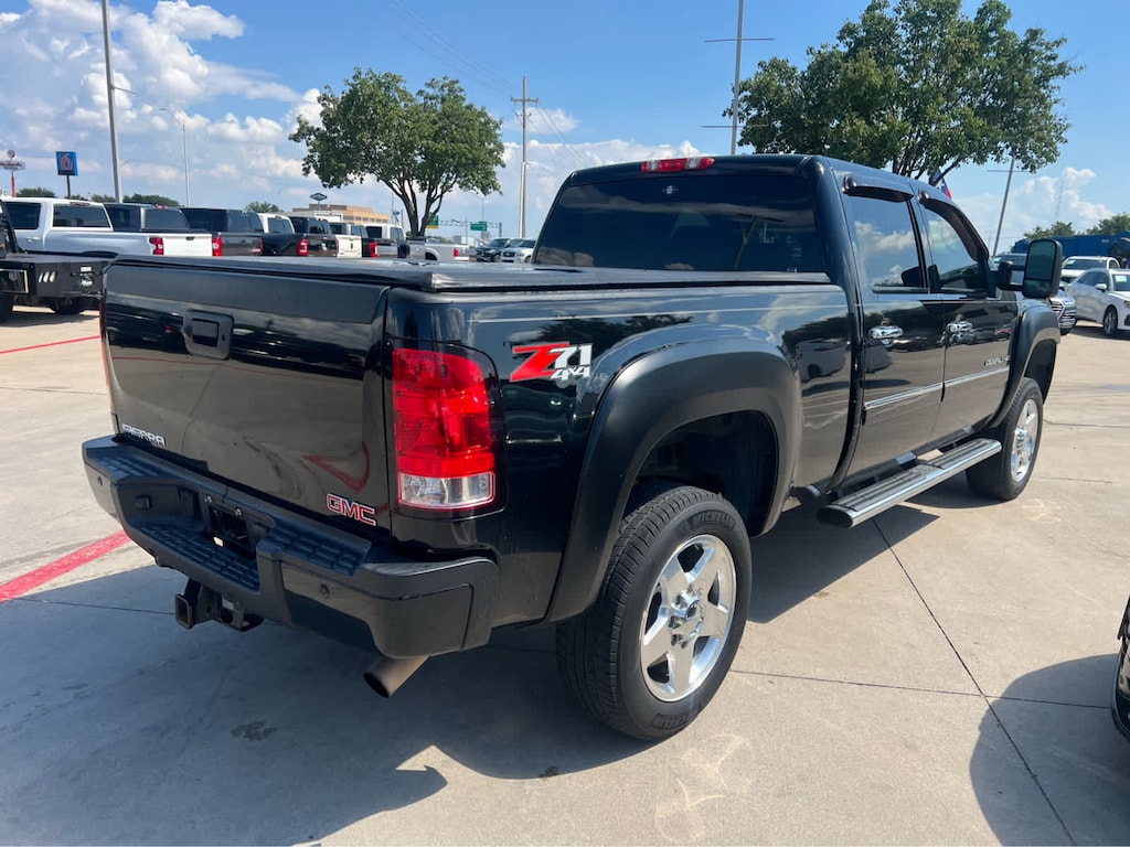 Used 2013 GMC Sierra 2500HD Denali 4WD Crew Cab 153.7 4WD Crew Cab 153.7