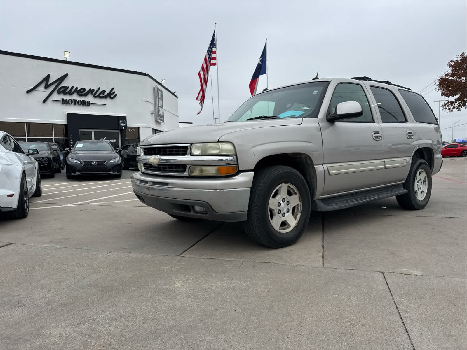 2004 Chevrolet Tahoe LS's photo