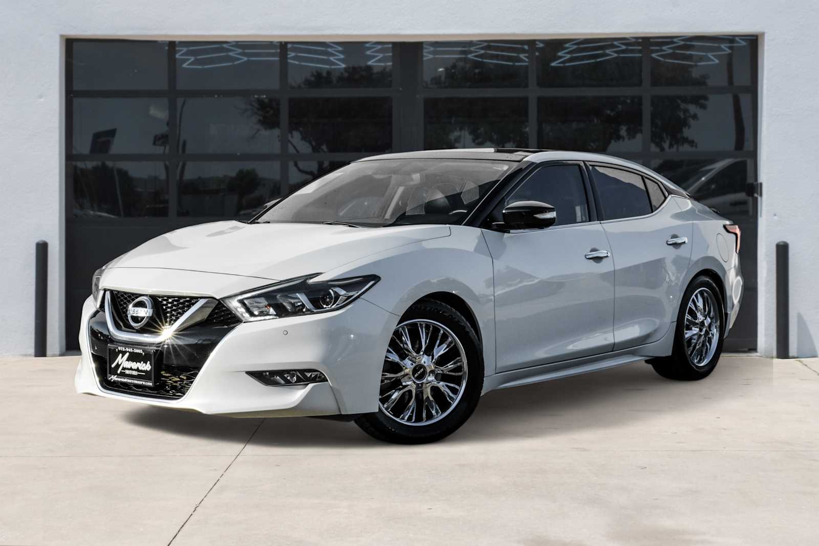 2018 Nissan Maxima Platinum's photo