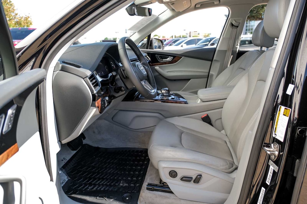 Used 2017 Audi Q7 Prestige SUV