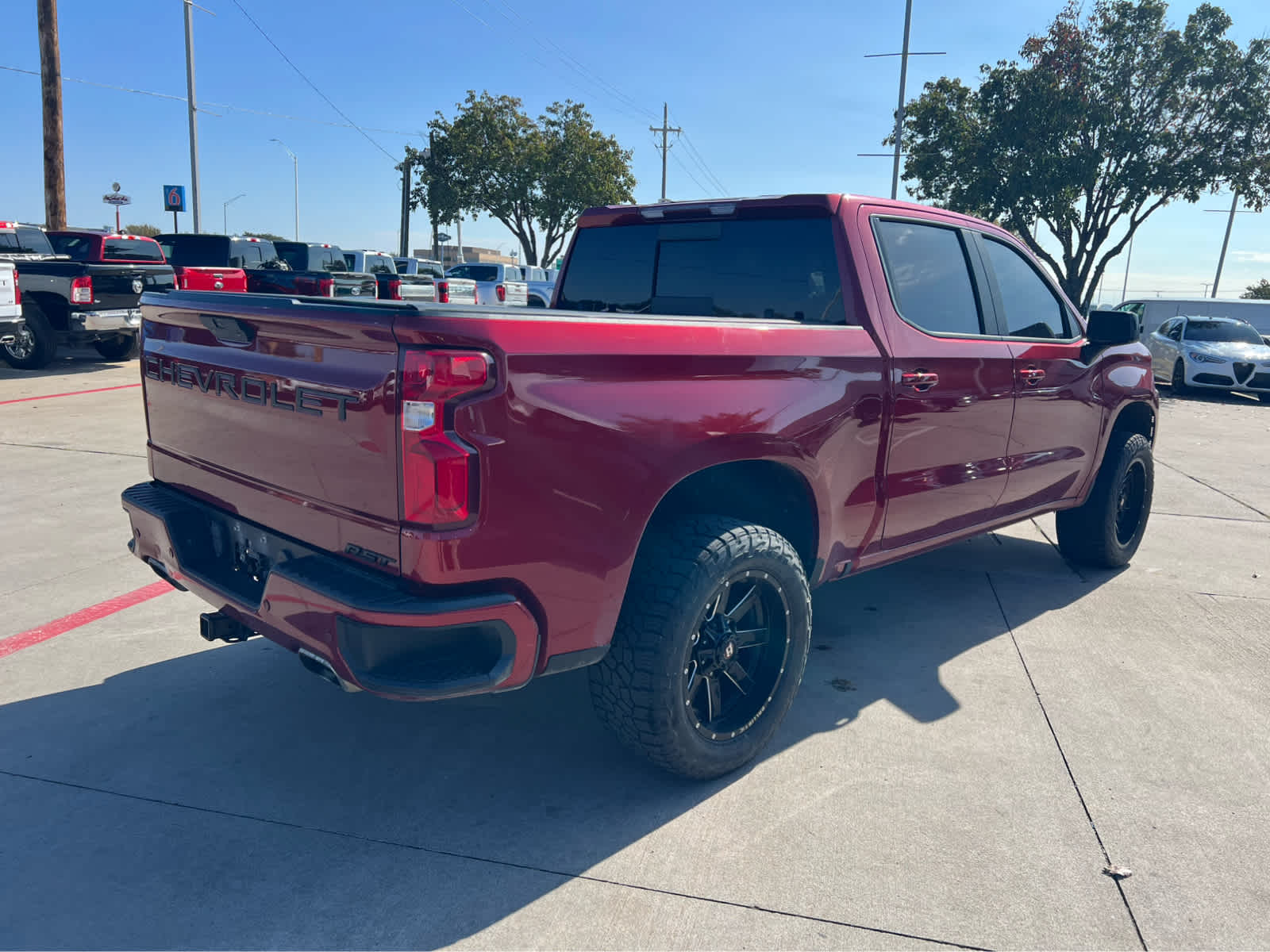 2021 Chevrolet Silverado 1500 RST photo 3