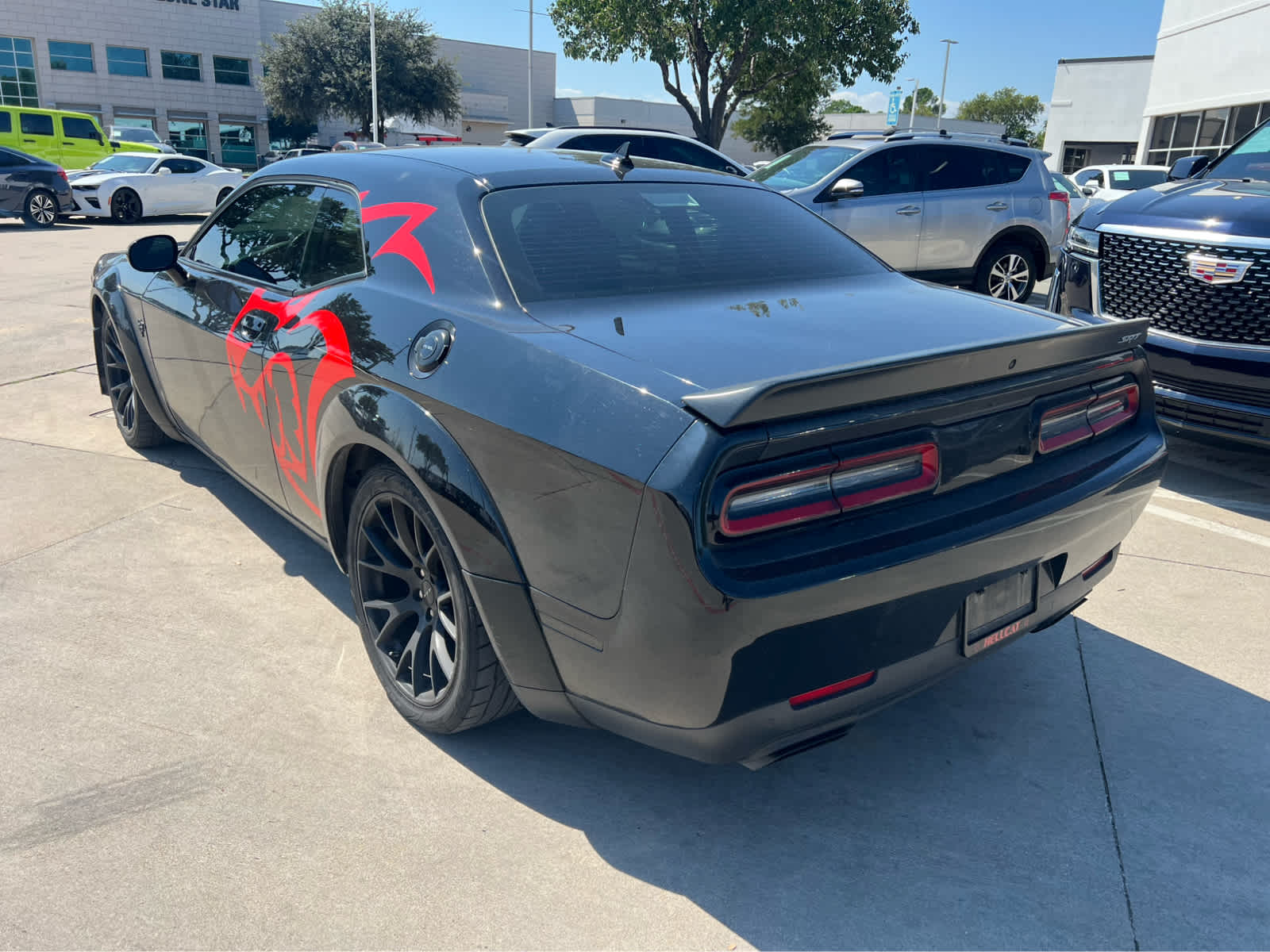 2016 Dodge Challenger SRT8 Hellcat photo 2