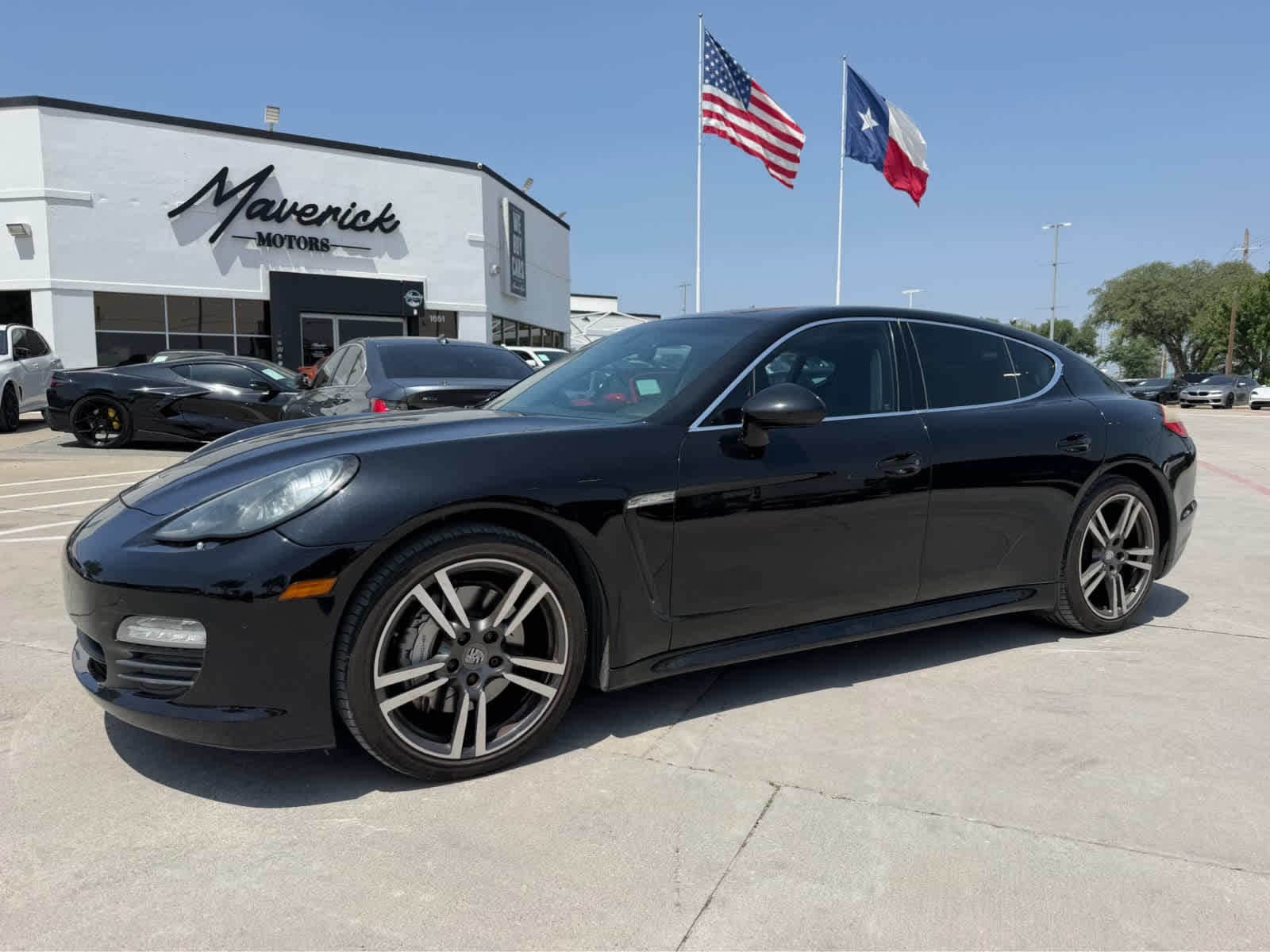 2011 Porsche Panamera S's photo