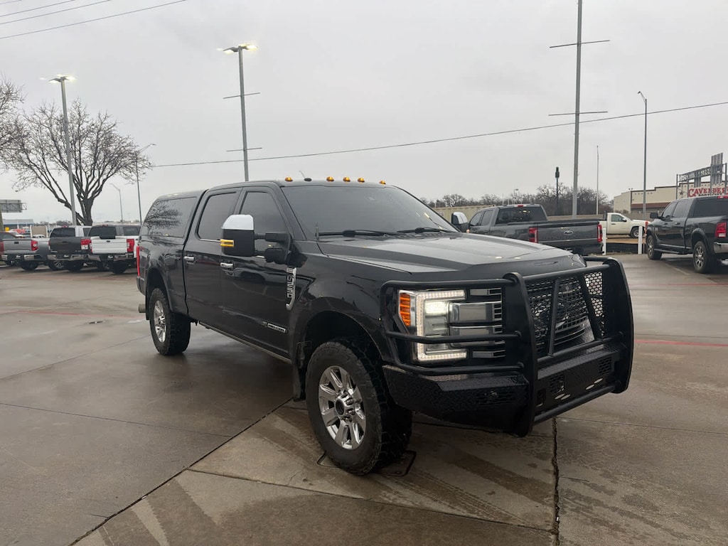 Used 2018 Ford Super Duty F-250 SRW Platinum 4WD Crew Cab 8 Box Truck