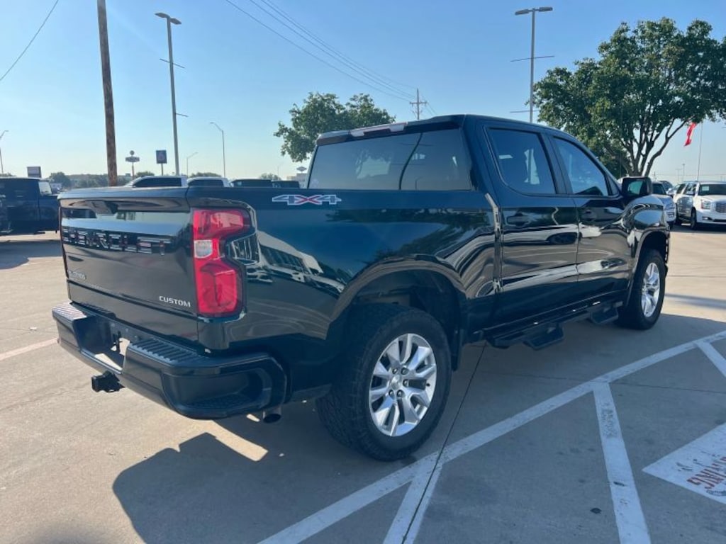 Used 2022 Chevrolet Silverado 1500 LTD Custom 4WD Crew Cab 157 4WD Crew Cab 157