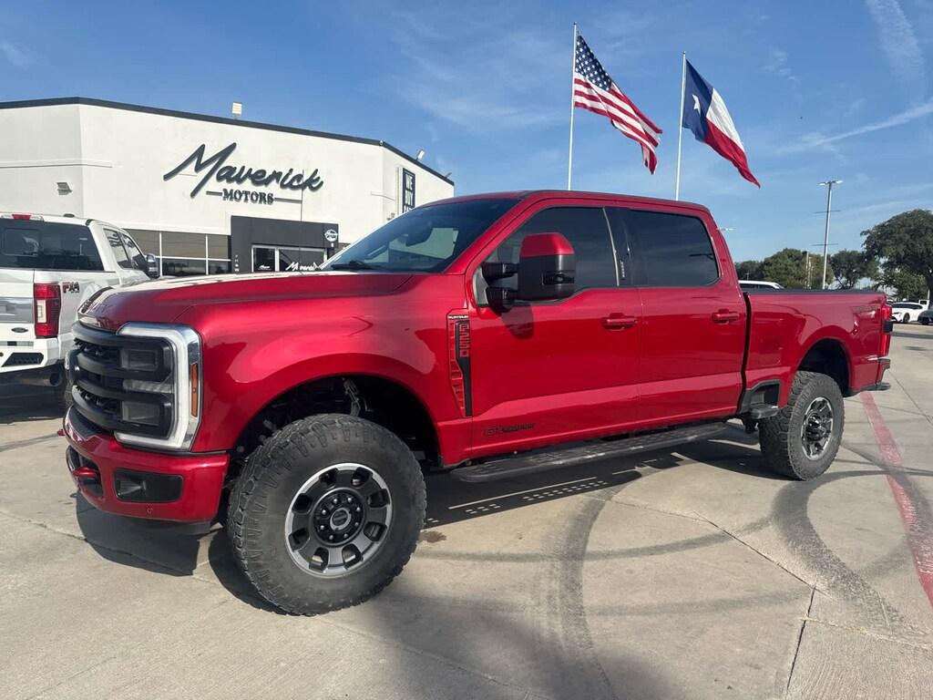 Used 2024 Ford Super Duty F-250 Pickup Platinum 4WD Crew Cab 6.75 Box Truck