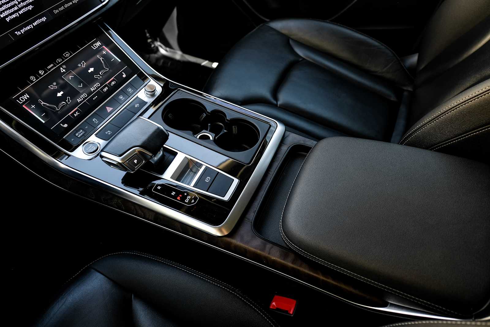 2022 Audi Q8 Premium - Photo 26