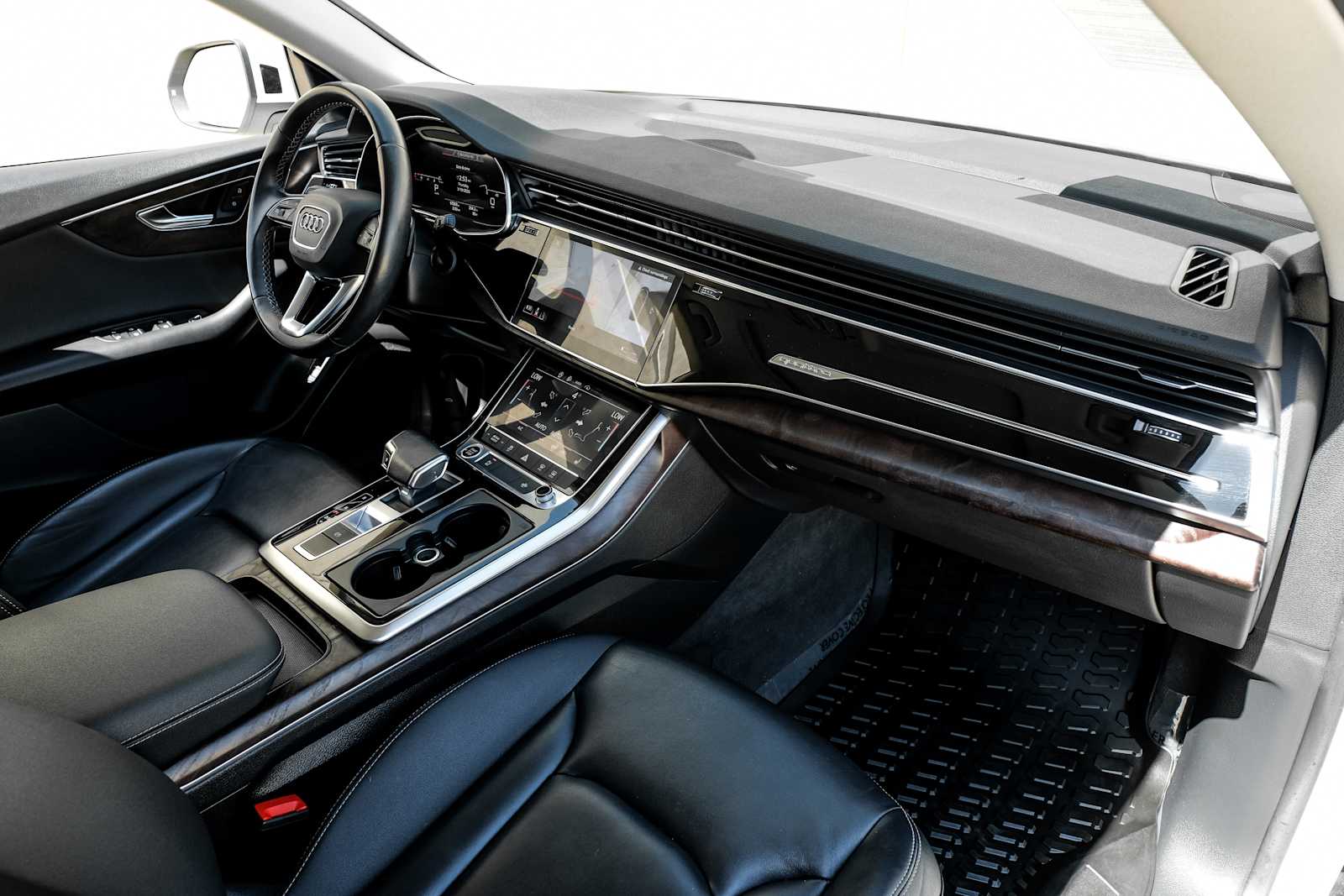 2022 Audi Q8 Premium - Photo 16