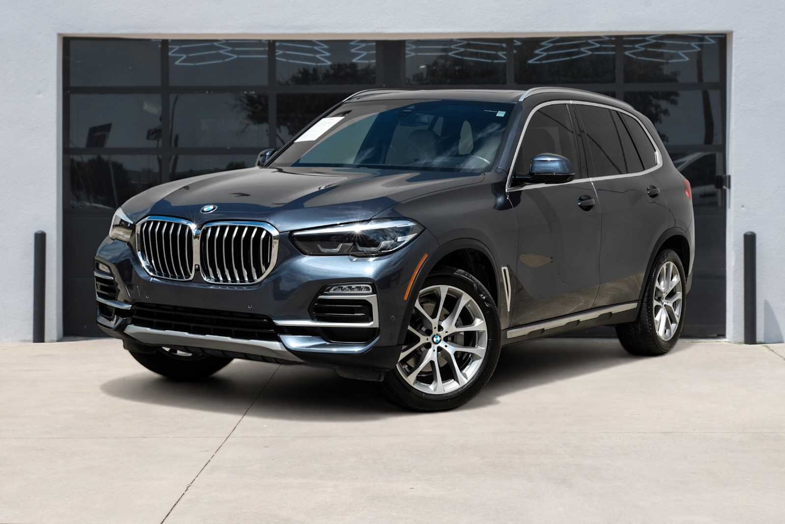 2021 BMW X5 sDrive40i's photo