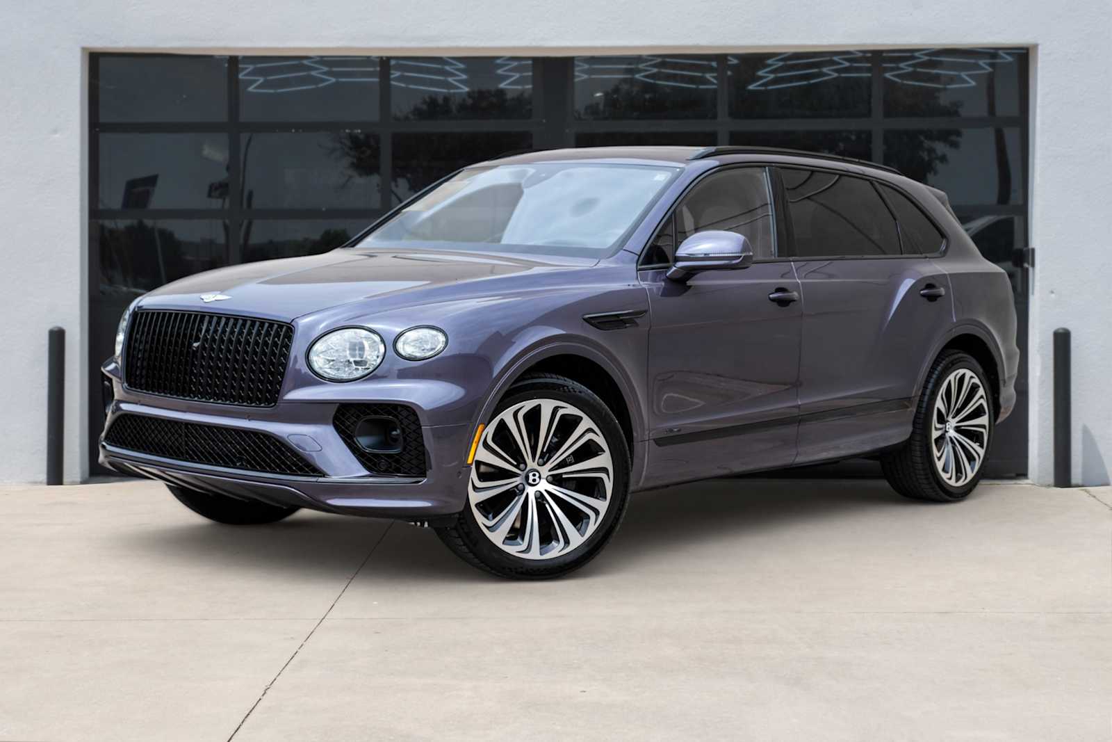 2023 Bentley Bentayga EWB Azure's photo