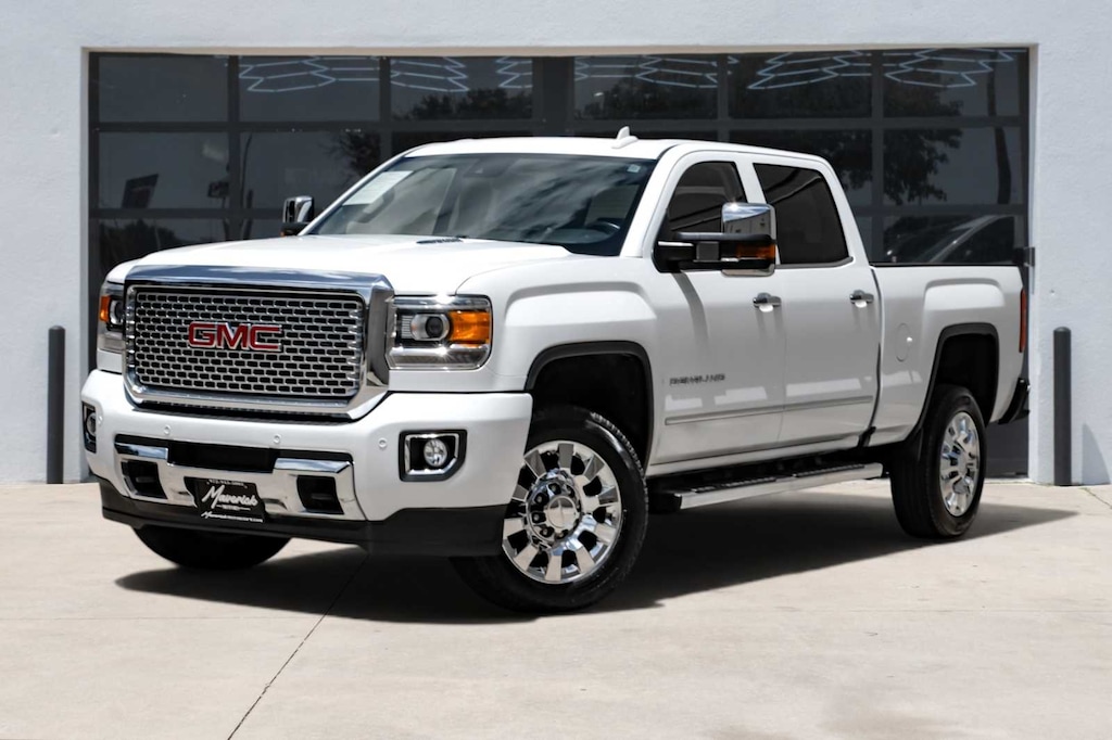 Used 2016 GMC Sierra 2500HD Denali 4WD Crew Cab 153.7 Truck