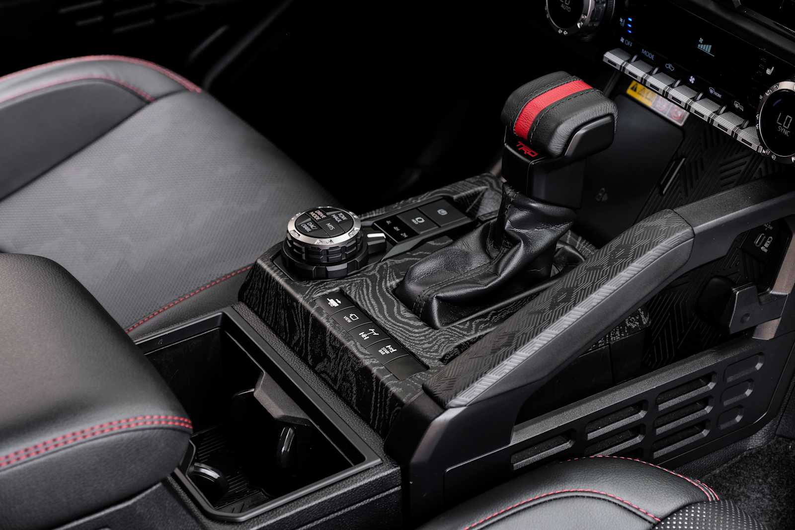 2025 Toyota Tacoma TRD Pro - Photo 24