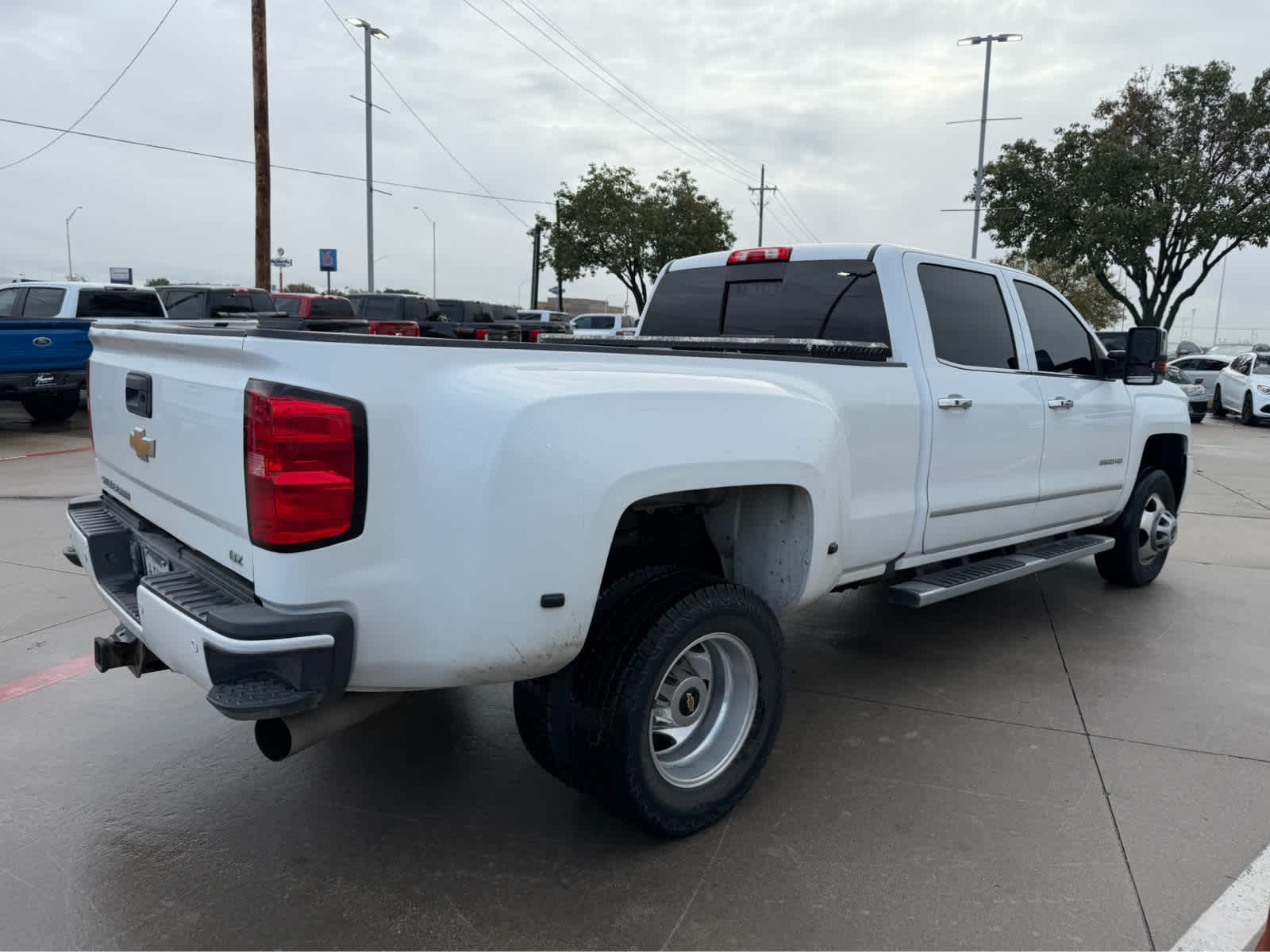 2019 Chevrolet Silverado 3500HD LTZ photo 3